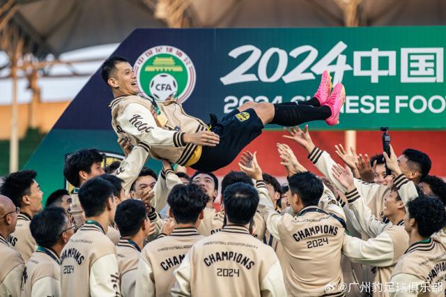 在线娱乐-【专题】从拼命三郎到国足奇兵 39岁的肖智退役告别