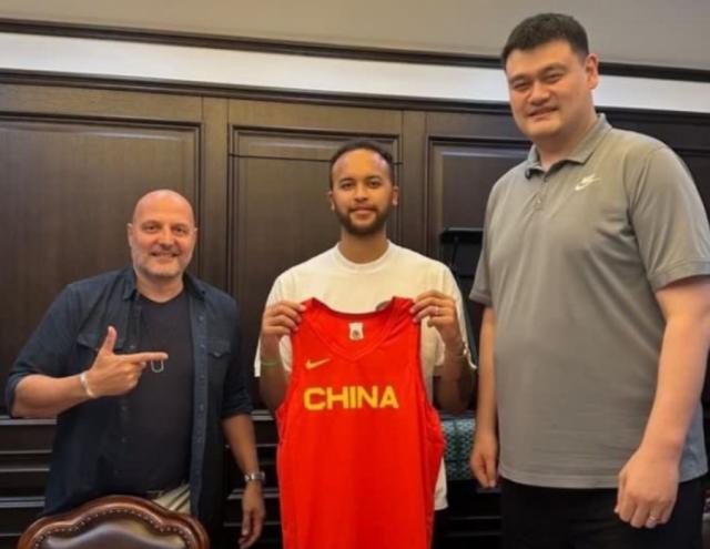 开云体育-李凯尔披露归化细节：一周时间决定 放弃美国邀约