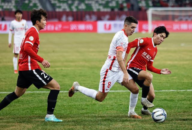 开云体育官网-海港提前为争冠亮出底牌 奥斯卡遇娃娃兵小试牛刀
