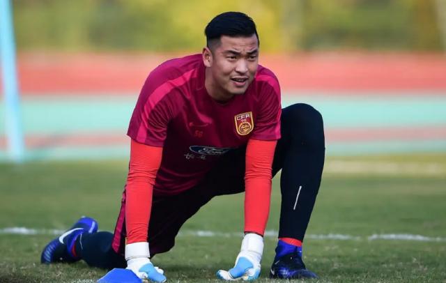 体育博彩-申花禁令重庆解散 石笑天面临赛季第3次再就业