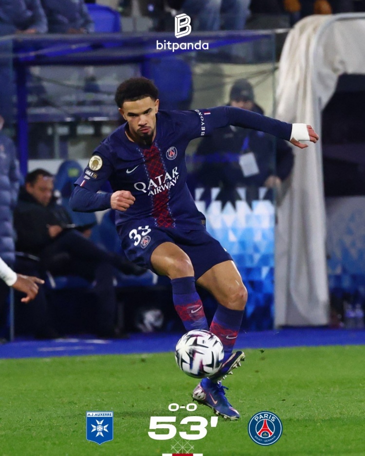 在线娱乐-19岁巴黎小将埃梅里迎法甲百场里程碑，此前99场6球7助攻获3冠