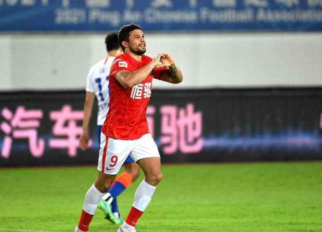 广东德比决定赛区领头羊 韦世豪阿兰或将出战深足